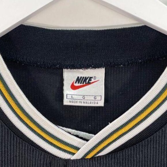 Nike Jersey - Picture 2 of 3